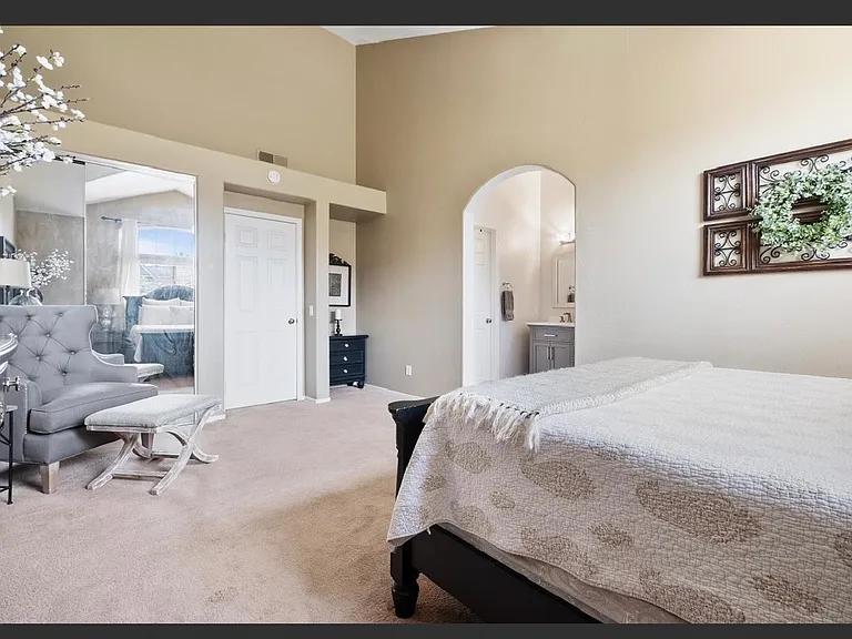 141 Matisse Cir — Photo 4