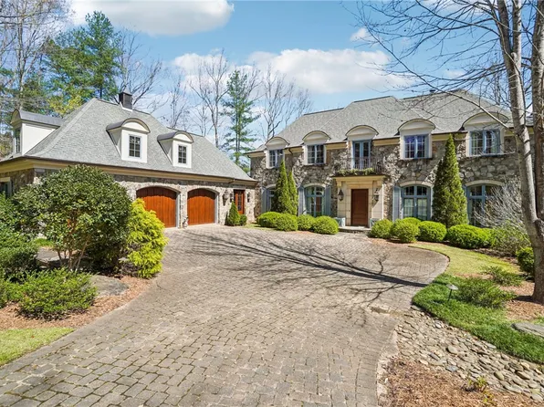 304 Club Cove Way, Sunset, SC 29685