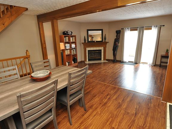 5th image of 947 Pinewood Ln