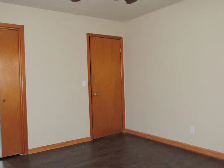 2405 NW 42nd St — Photo 13