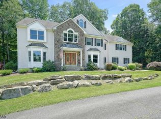 17 Misty Ln, Andover, NJ 07821