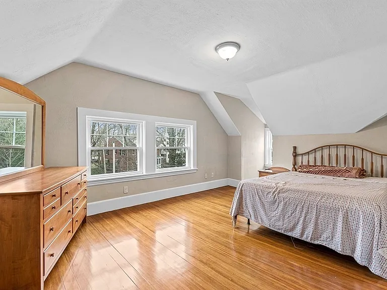 34 Glen Rd — Photo 33