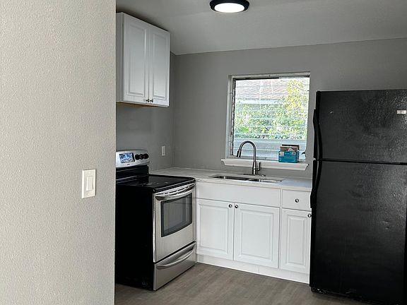 3rd image of 2340 Wydine Dr APT 2