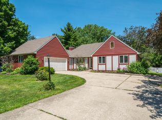 41 E Anchor Rd, Oswego, IL 60543