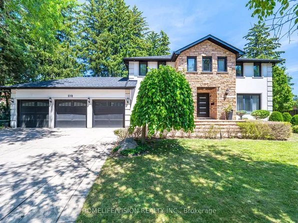 1298 Bunsden Ave, Mississauga, ON L5H 3T9