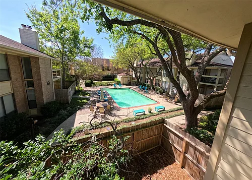 1881 Bering Dr #6 Photo 1