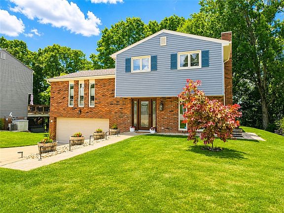2nd image of 111 Crestwood Dr