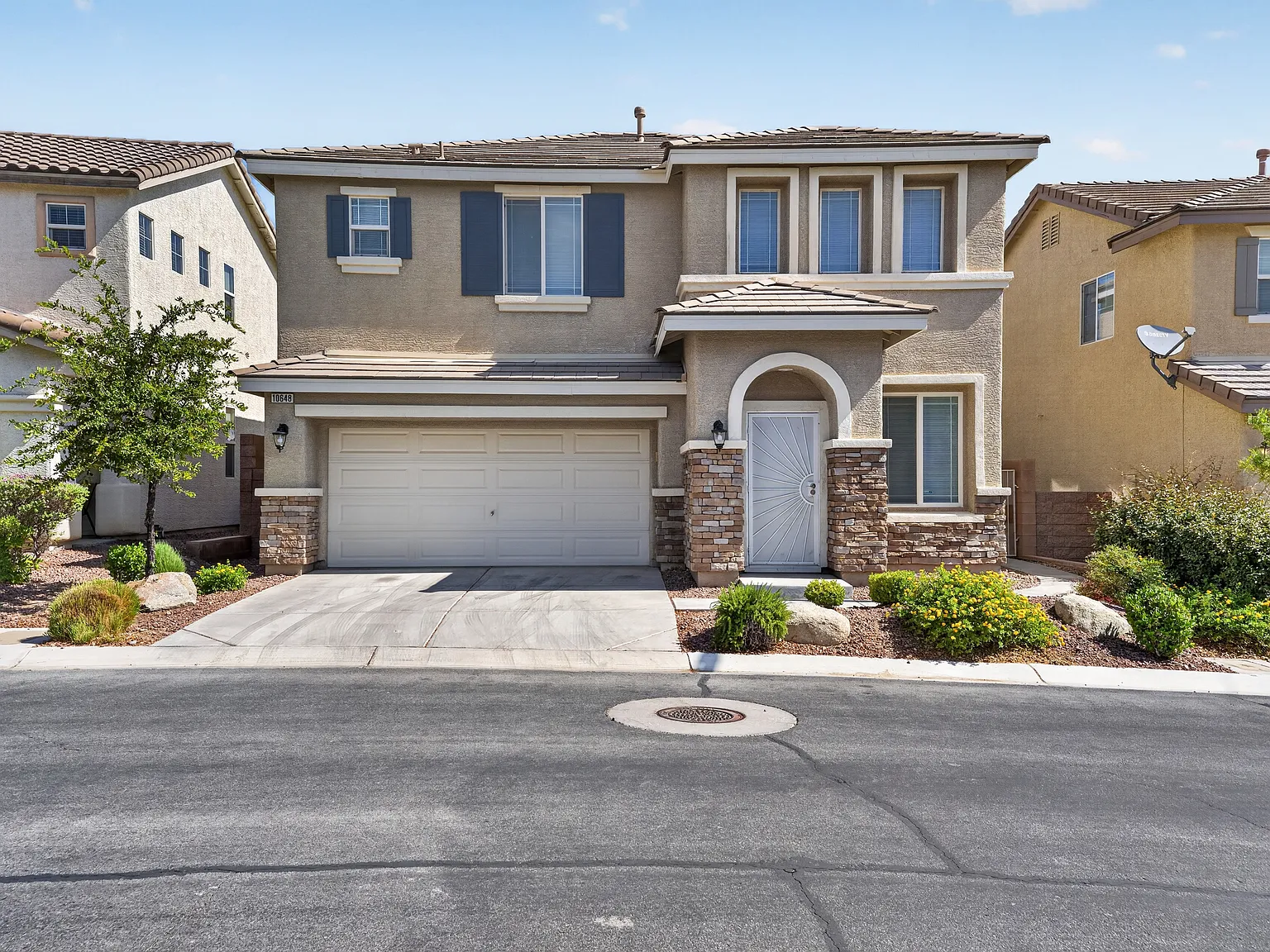 4 bed, 1848 sqft, $2,495 — Photo 1