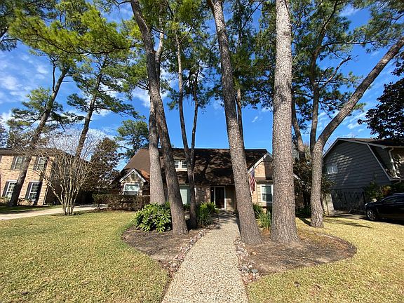 2nd image of 14910 Chadbourne Dr #1
