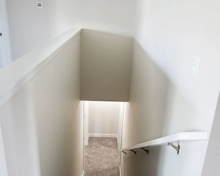690 SE Mesa Dr — Photo 27