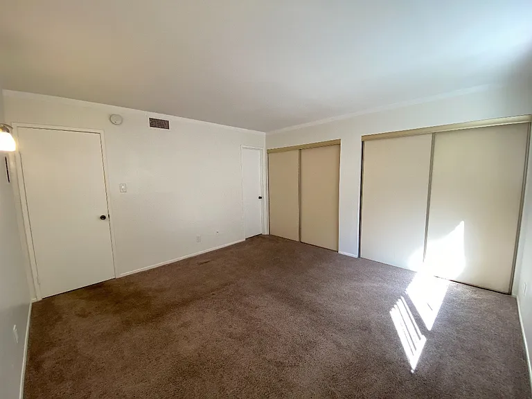 21000 Parthenia St #2 — Photo 14