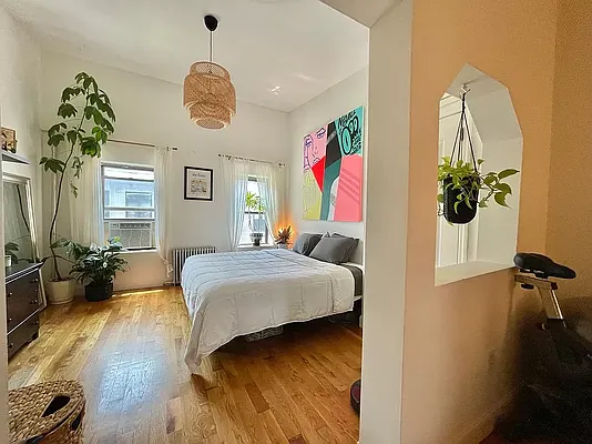 Rented by The Property Firm | media 17