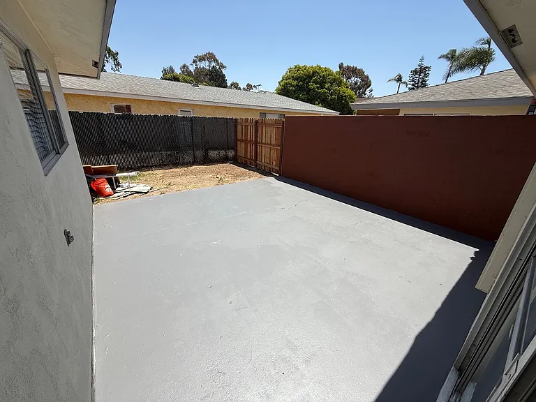 361 Oxford St — Photo 16