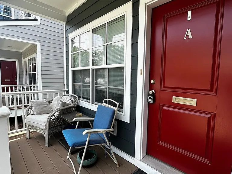 1322 McDonough St #A — Photo 2