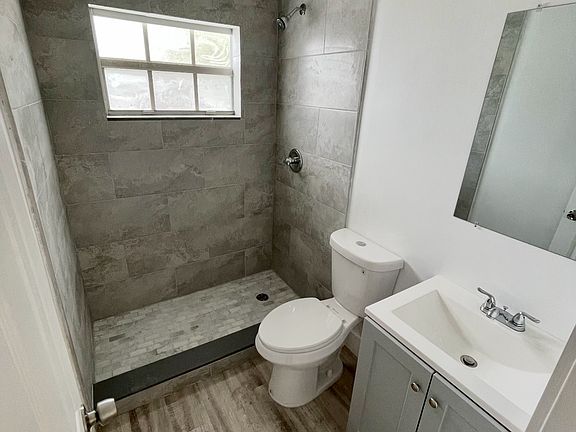 4th image of 21371 NW 39th Ave #1