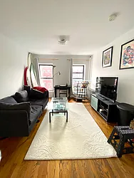 Rented by R New York