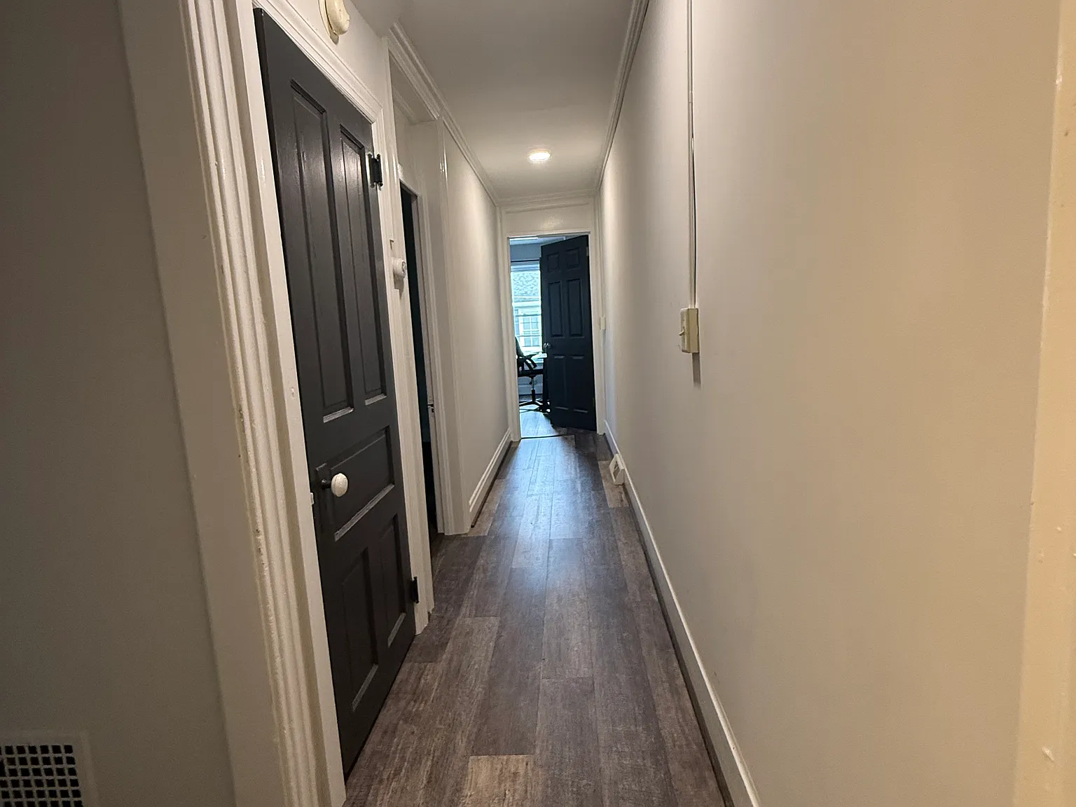 27-29 E Stevens St — Photo 2