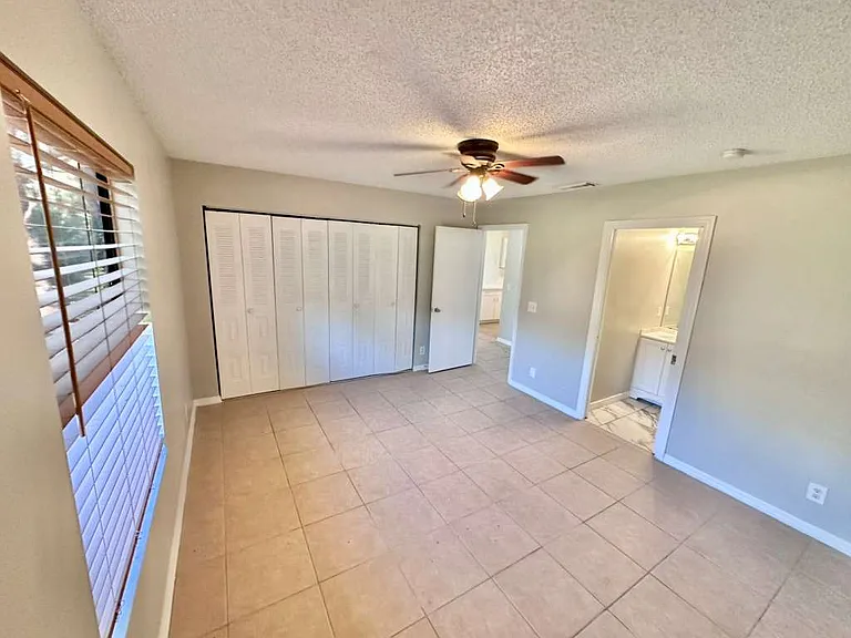 2835 Stoneway Ln #D — Photo 8