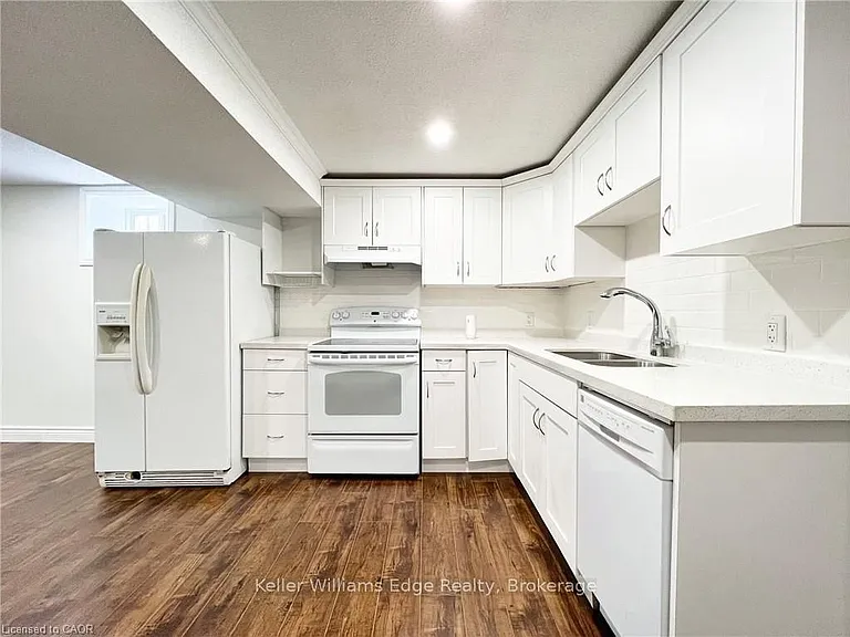 127 1st Rd W #LOWER — Photo 4