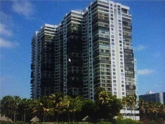 4th image of 2333 Brickell Ave APT 1607