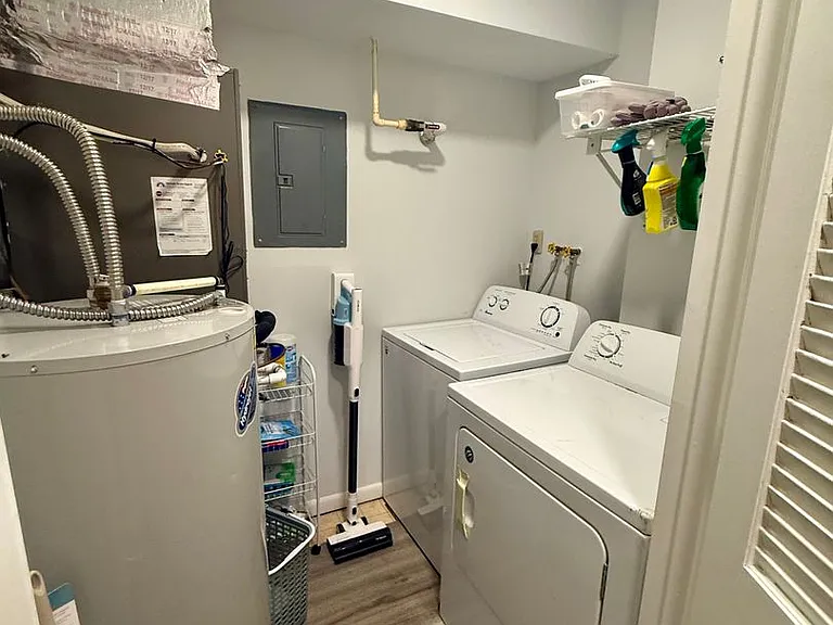 2105 Turtle Creek Dr #8 — Photo 19