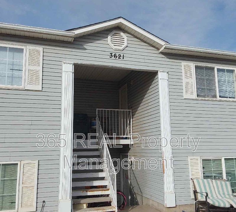 1st image of 3621 Centennial Cir APT 4