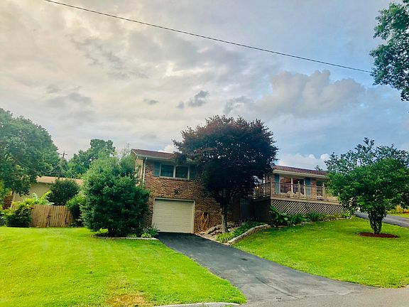 4th image of 4513 Merrywood Ave