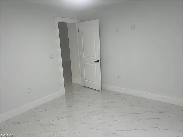 2403 Dogwood Ave N — Photo 19