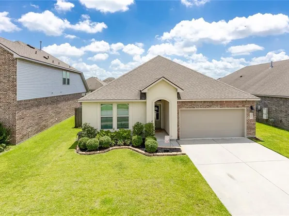 7546 Scarlet Oak Dr, Gonzales, LA 70737