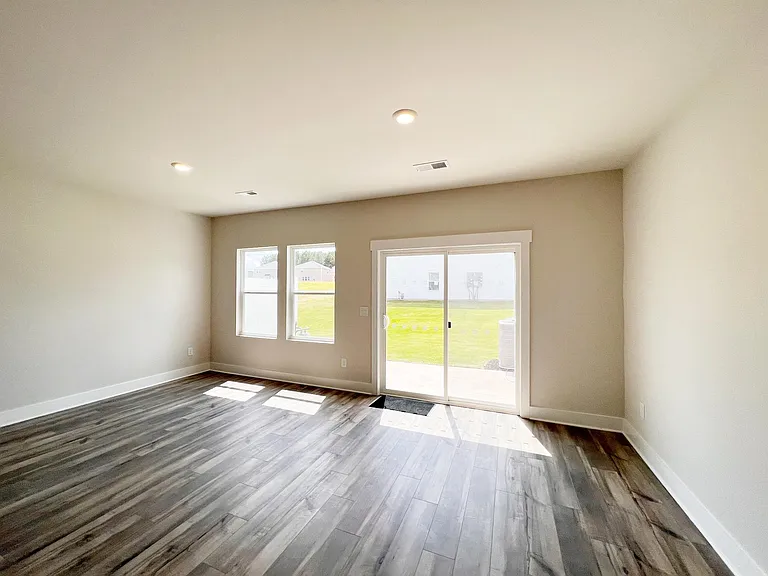 4 Beachley Pl — Photo 11