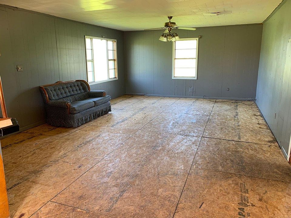 2nd image of 1007 Johnson Rd