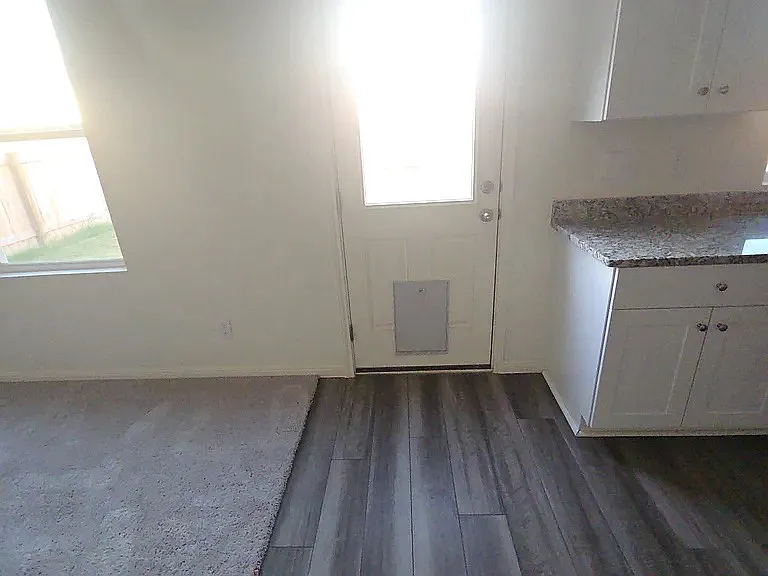 3 bed, 1650 sqft, $2,900 — Photo 4