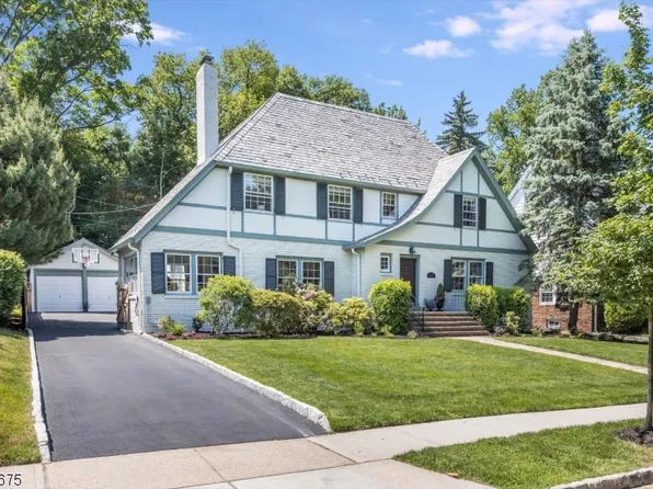 18 The Fairway, Montclair Twp., NJ 07043