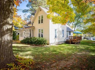 324 N Saint Marys St, Suttons Bay, MI 49682