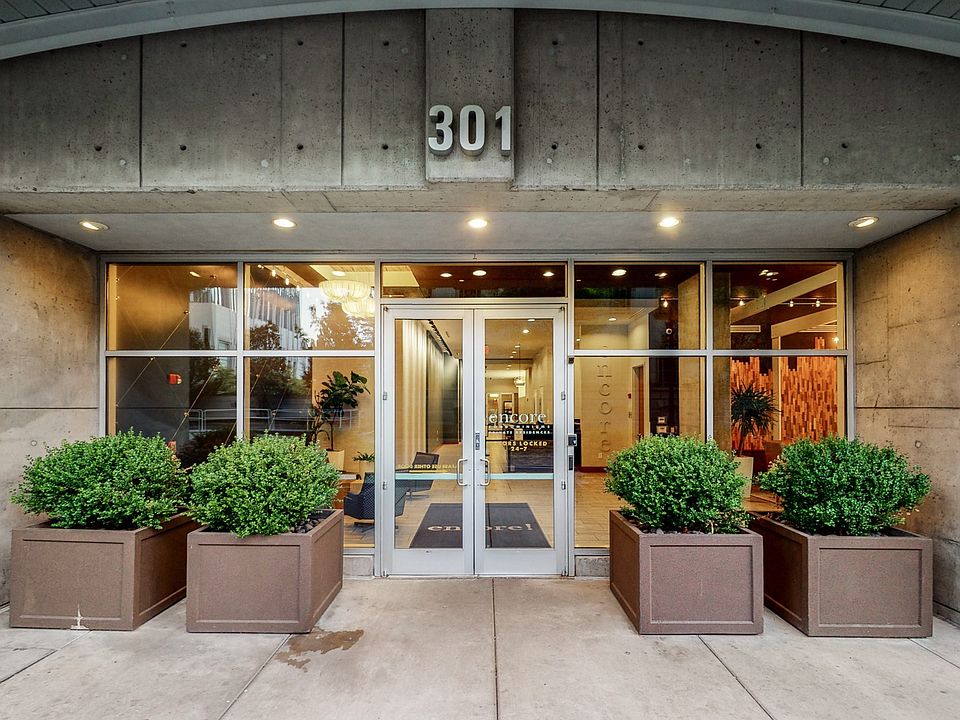 1st image of 301 Demonbreun St Unit 810