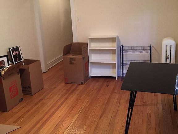 2nd image of 1148 W Montana St #302