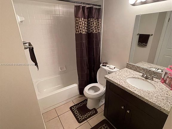 2nd image of 1204 Glenmoor Dr #1204