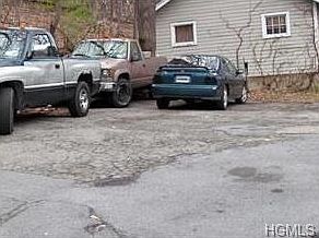 2nd image of 129 Linden Ave
