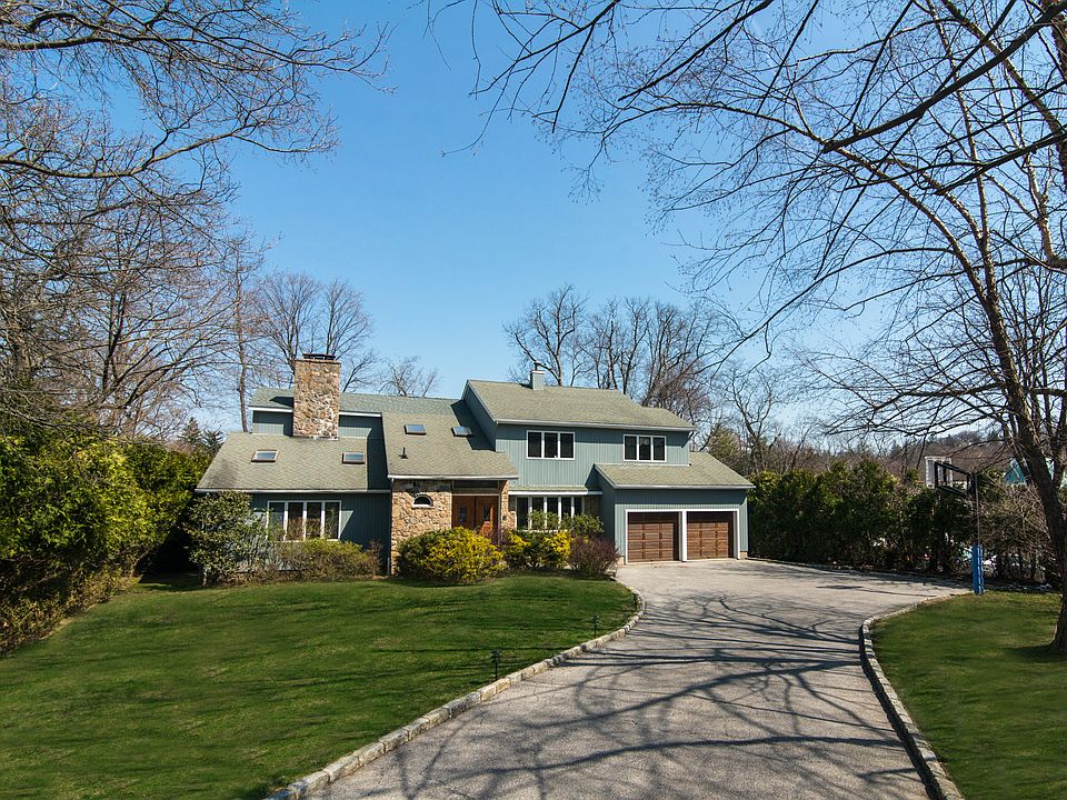 1st image of 61 Butterwood Ln W