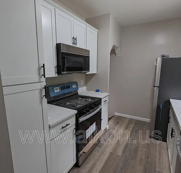 998 Clifton Rd — Photo 13