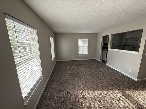 2nd image of 1316 Roosevelt Ave APT 12