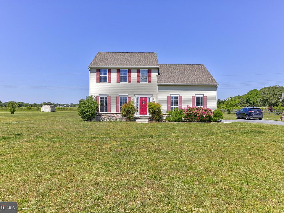 1st image of 20388 Blueberry Dr