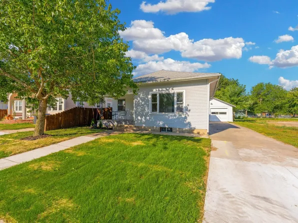 137 N Meridian Ave, Valley Center, KS 67147