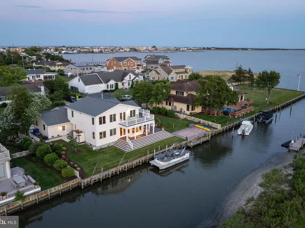 13 Venetian Dr, Dewey Beach, DE 19971
