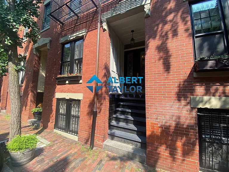33 Gray St #3 — Photo 10
