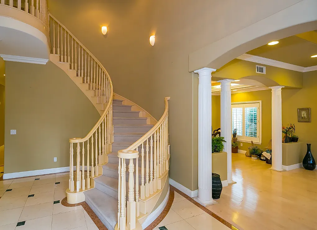 4 bed, 3.5 bath, 3000 sqft, $5,600 — Photo 3