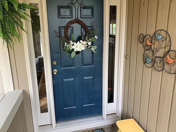 2nd image of 9472 Parkwood Dr