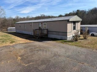 1791 Breezewood Dr, Morganton, NC 28655