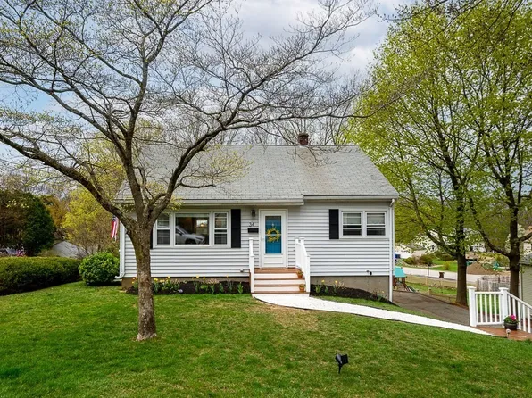 34 Adella St, Auburn, MA 01501