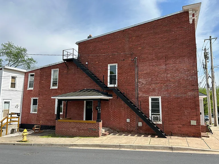 186 W Main St #B — Photo 15